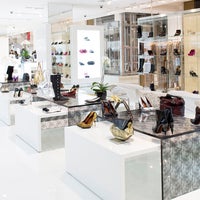 Photo taken at Boutique 1 by Voglia on 11/7/2012