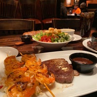 Photo taken at LongHorn Steakhouse by Sara on 12/6/2020