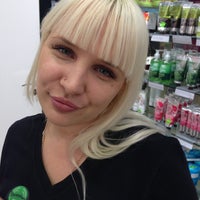 Photo taken at The Body Shop by Нооми М. on 4/26/2013