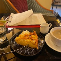 รูปภาพถ่ายที่ Artisan Café Bistrot โดย Atahan C. เมื่อ 9/12/2023