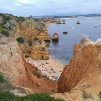 Foto tirada no(a) Praia do Camilo por ozdemir a. em 7/6/2016