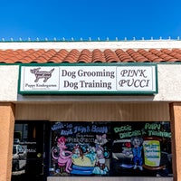 2/18/2017 tarihinde Pink Pucci Dog Grooming, Training &amp;amp; Day Careziyaretçi tarafından Pink Pucci Dog Grooming, Training &amp;amp; Day Care'de çekilen fotoğraf