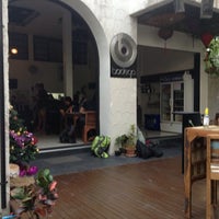Photo taken at Bodega Bangkok Party Hostel &amp;amp; Bar by qd 2. on 1/6/2014