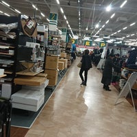 Photo taken at スポーツデポ 小牧店 by Yu on 1/13/2020