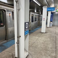 Photo taken at CTA - Division by Andy C. on 1/8/2023