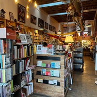Photo taken at Stories Books &amp;amp; Cafe by Andy C. on 10/2/2023