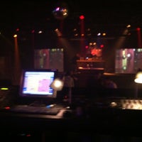 Foto tirada no(a) Jake&amp;#39;s Nightclub &amp;amp; Bar por Mike G. em 10/20/2012