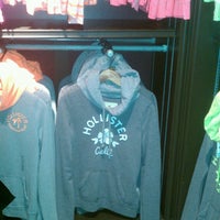 hollister at galleria mall