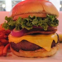 Photo taken at Burger Burger by Burger Burger on 7/12/2013