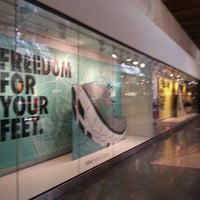 vaughan mills nike factory