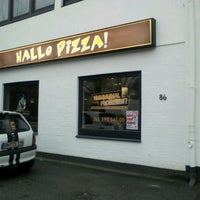 Photo taken at Hallo Pizza! by Jule P. on 12/19/2012