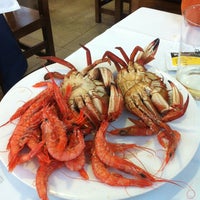 3/17/2013 tarihinde Pablo S.ziyaretçi tarafından La Chalana . Marisquerias'de çekilen fotoğraf