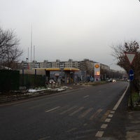 11/2/2012 tarihinde Вадим Б.ziyaretçi tarafından Shell'de çekilen fotoğraf