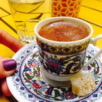 Foto tirada no(a) Eski Moda Coffee por Sema Nur E. em 10/5/2015