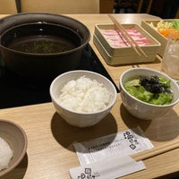 Photo taken at Shabu Shabu Onyasai by 白 玉. on 3/24/2021