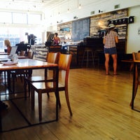 Foto scattata a Old Town Coffee da Missy S. il 8/21/2014