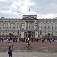 Photo taken at Buckingham Palace by Jasmin F. on 6/9/2015
