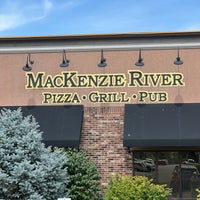 Photo taken at MacKenzie River Pizza, Grill &amp;amp; Pub by Paul Q. on 8/18/2022