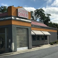 Photo taken at Reisterstown Family Diner by Paul Q. on 10/7/2021