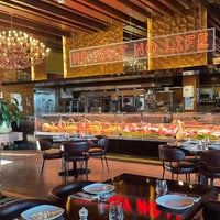 Foto diambil di Nusr-Et Steakhouse Doha oleh Fawaz ⚖️ Q. pada 11/23/2023