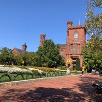 Photo taken at Smithsonian Castle Visitor History by Kat S. on 10/15/2022