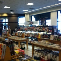 Barnes Noble Now Closed Downtown Royal Oak Royal Oak Mi