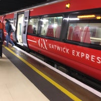 Photo taken at Gatwick Express Victoria (VIC) to Gatwick Airport (GTW) by Max on 5/8/2017