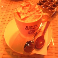 2/17/2013에 Rana Y.님이 Douwe Egberts Coffee &amp;amp; Restaurant에서 찍은 사진