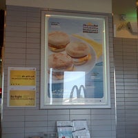 Photo taken at McDonald&amp;#39;s by wowie d. on 11/2/2012
