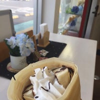 Photo taken at Marion Crepes by Masaki K. on 5/15/2018