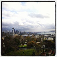 Photo taken at Highland. Drive, The Old Queen Anne Hill by Jeris JC M. on 11/21/2012