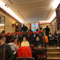 Photo taken at Bar du Marché des Blancs Manteaux by Banu D. on 12/18/2022