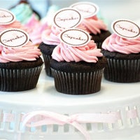 12/30/2012 tarihinde natalie b.ziyaretçi tarafından Princess Cupcakes'de çekilen fotoğraf