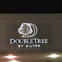 Photo taken at DoubleTree by Hilton Hotel Grand Rapids Airport by Matt on 12/8/2018
