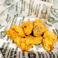 Photo taken at Wingstop by Viola G. on 1/17/2015