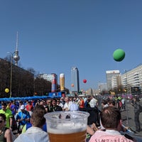 Photo taken at Berliner Halbmarathon by Luke B. on 4/8/2018