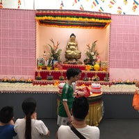 Photo taken at Puat Jit Buddhist Temple (般若念佛堂) by Wilton S. on 5/19/2019