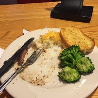 Photo taken at Chili&amp;#39;s Grill &amp;amp; Bar by Fahad on 2/12/2015