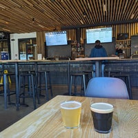 Foto diambil di Rockwell Beer Co. oleh Ryan M. pada 11/14/2022