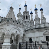 Photo taken at Церковь Рождества Богородицы в Путинках by Mary V. on 5/12/2021