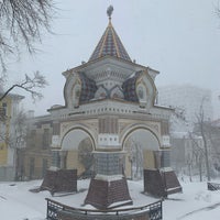 Photo taken at Триумфальная арка by Mary V. on 11/30/2021