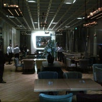 Foto scattata a Diplomat Restaurant da Crina V. il 10/22/2012