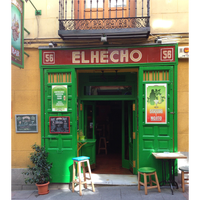 รูปภาพถ่ายที่ El Hecho โดย Business o. เมื่อ 4/10/2017