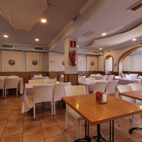 Das Foto wurde bei Restaurant Club Nàutic Portocolom von Business o. am 5/13/2020 aufgenommen