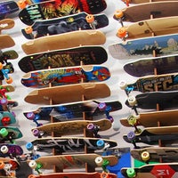 4/24/2019에 Business o.님이 UrbanBoarding Longboard und Skateboard Shop에서 찍은 사진