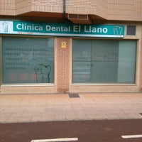 Photo taken at Clínica Dental El Llano by Business o. on 5/13/2020