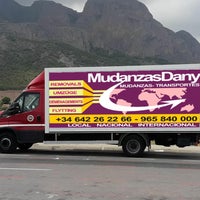 Photo prise au Mudanzas Dany par Business o. le2/17/2020