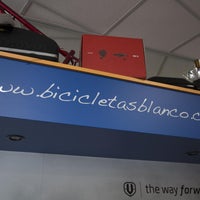 Foto diambil di Bicicletas Blanco oleh Business o. pada 6/18/2020