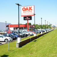 Foto tirada no(a) Oak Motors por Business o. em 7/23/2019