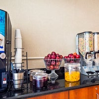Foto diambil di Hotel Pentagon oleh Business o. pada 6/10/2020